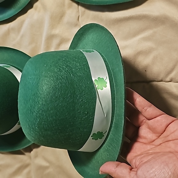 Green St. Patrick's Day Hats (set of 5) - Picture 3 of 10
